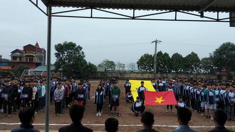Trường THPT Dương Quảng Hàm tổ chức thành công giải bóng đá dành cho học sinh nam năm học 2018-2019